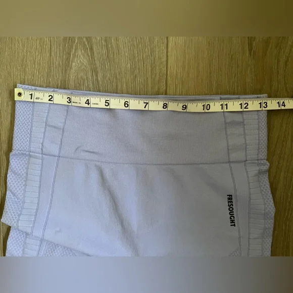 FRESOUGHT ENGINERY Purple Seamless Workout Set NWOT - Picture 7 of 12